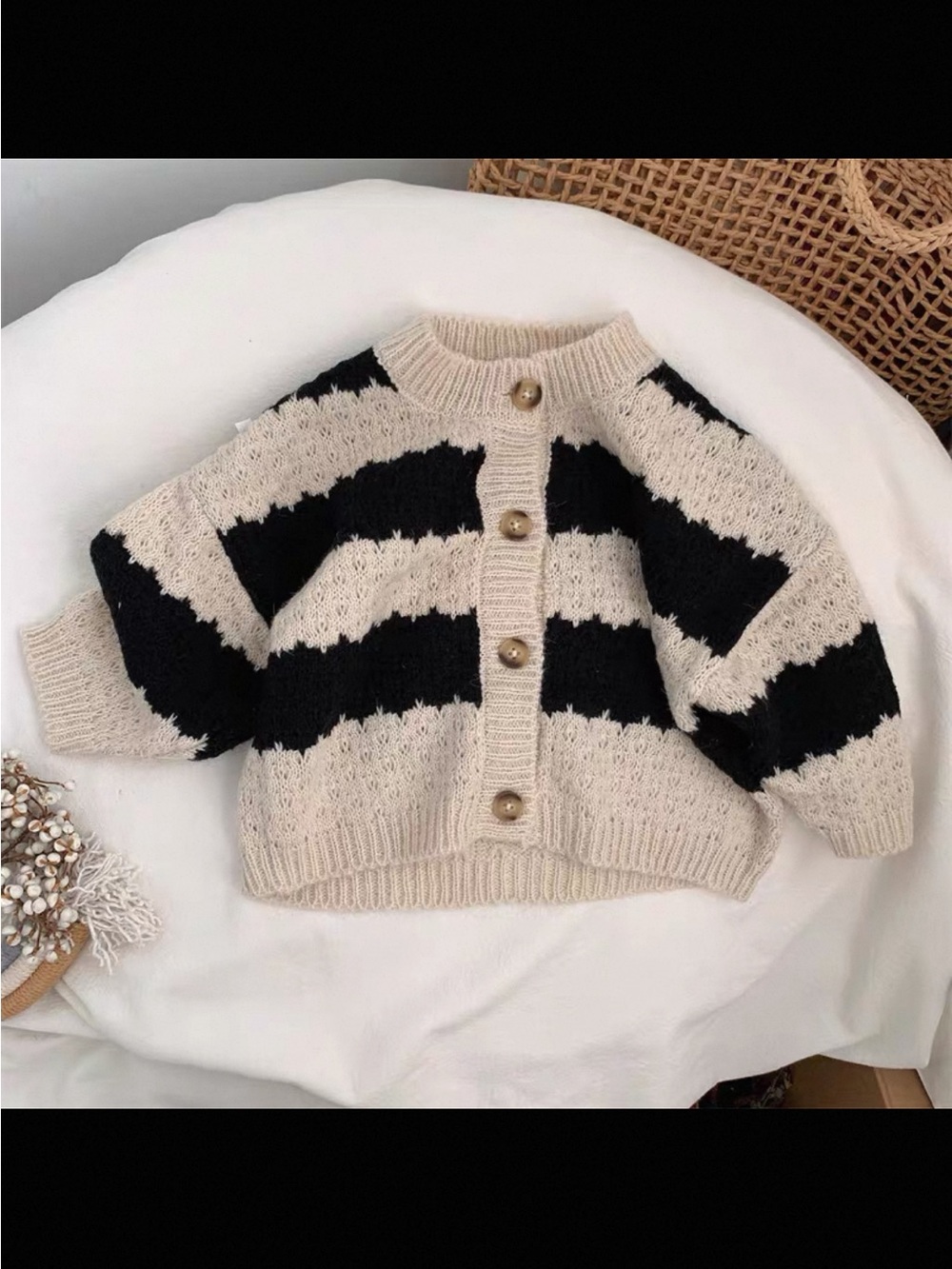 Mtiny Queen Cream & Black Striped Knit Cardigan NEW Size 5-6 years old